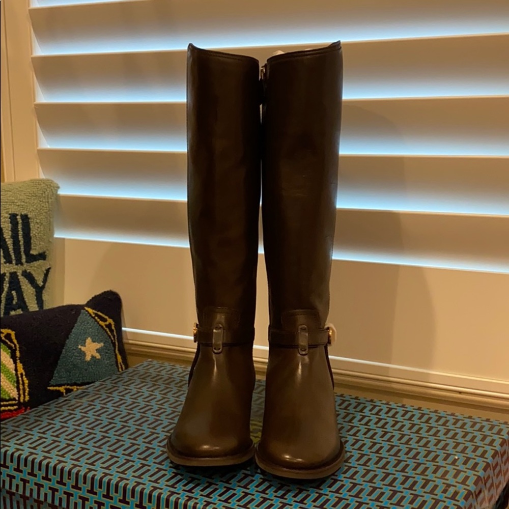 NEW IN BOX TORY BURCH RIDING BOOTS